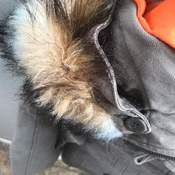 Military inspired ESPRIT winter coat - Picture 3 of 15